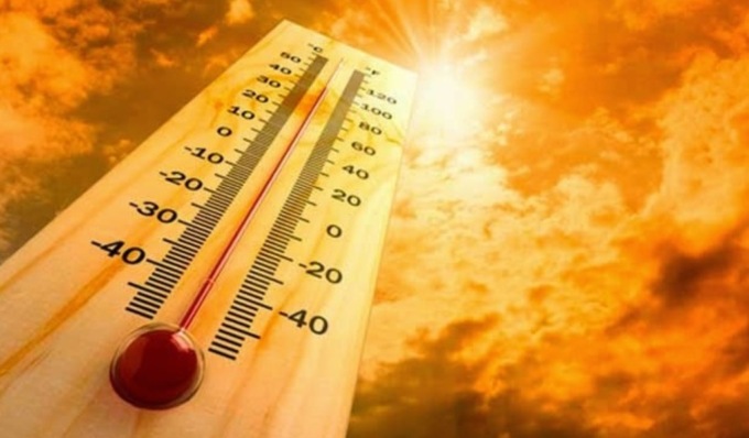 10 consigli per difendersi dal caldo anomalo di questi giorni