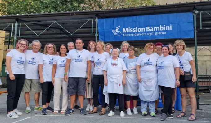 Mission Bambini Lecco: successo per la cena benefica