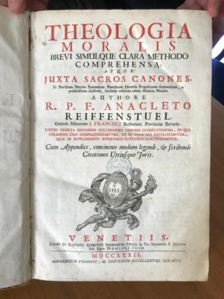 Antico volume restituito alla biblioteca di Merate