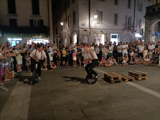 Calda Notte Bianca a Lecco, un evento in ogni strada e piazza