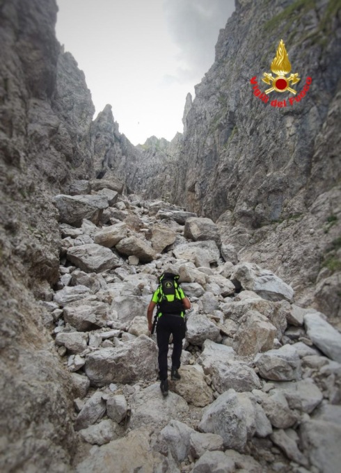 doppio intervento per i vigili del fuoco di lecco