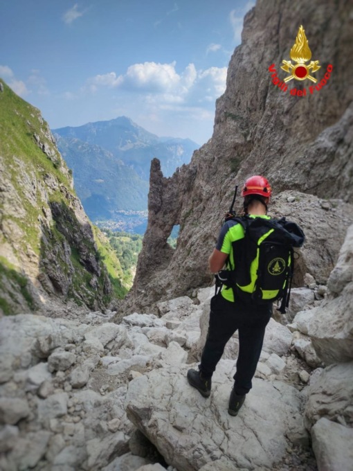 doppio intervento per i vigili del fuoco di lecco