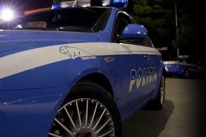 Preso a martellate e a bottigliate vicino al Comune: denunciati due fratelli, nei guai anche la vittima