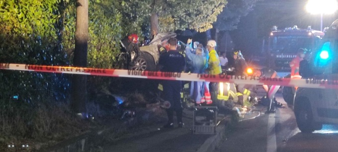 Perde il controllo dell'auto