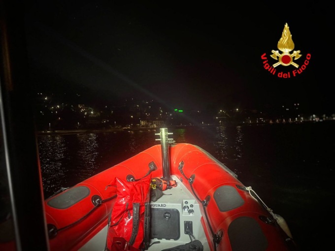 Turista disperso in barca a vela: ricerche nella notte