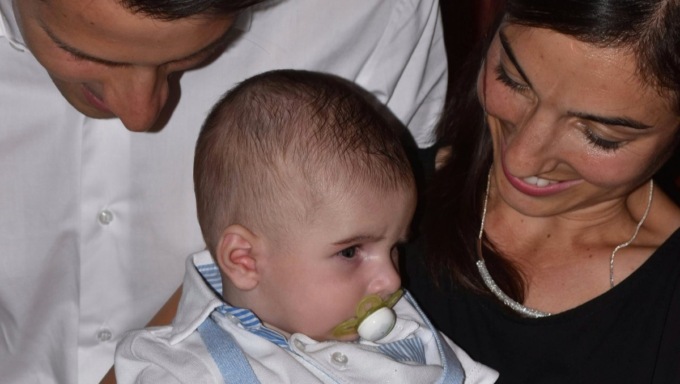 Valanga di solidarietà per il piccolo Achille, mamma e papà: “Ci state dando la forza per affrontare la battaglia”