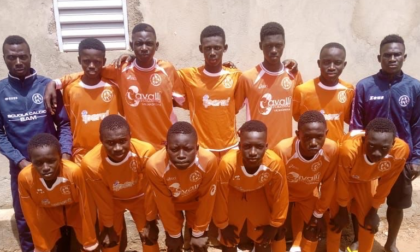 L'arancione della Polisportiva arriva in Burkina Faso, donate le maglie