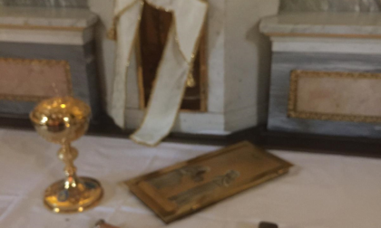 Furto sacrilego: rubata la croce nella chiesa di San Rocco, sventrato il tabernacolo