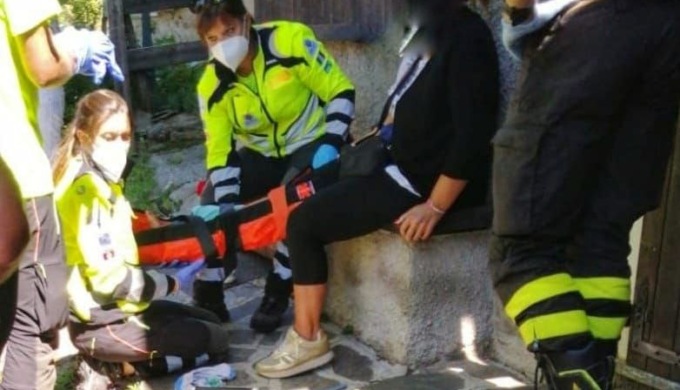 Donna infortunata soccorsa all’Alpe Busè