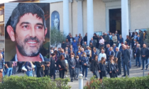 Schianto a Garbagnate: folla per l'addio a papà Davide Casiraghi