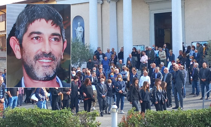 Schianto a Garbagnate: folla per l’addio a papà Davide Casiraghi