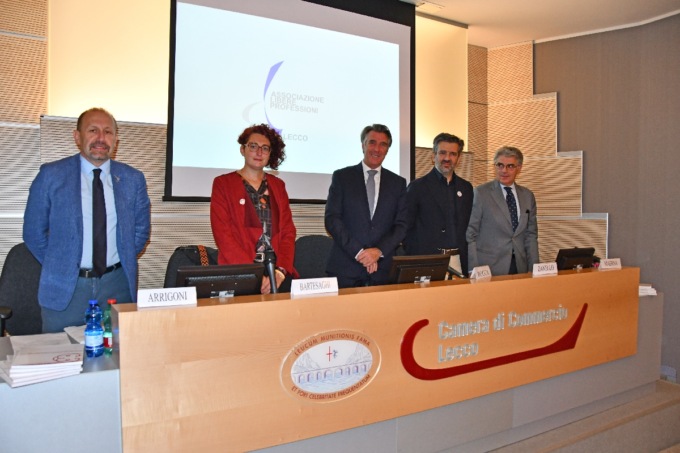 Ultime giorni di campagna elettorale: candidati lecchesi a confronto con i professionisti