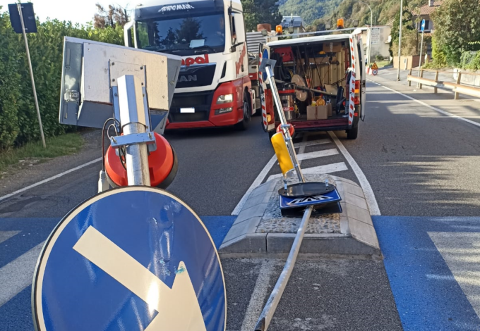 Camion si schianta e “fugge”: responsabile individuato grazie a una ragazzina