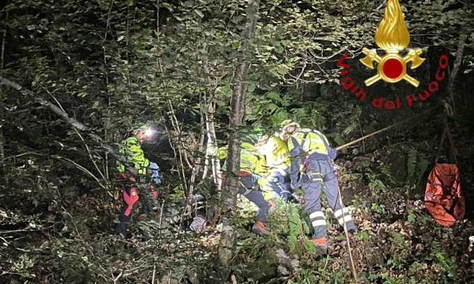 La gita per funghi finisce in tragedia: lecchese trovato morto in un dirupo