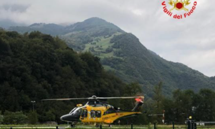 Tragedia in montagna: precipita per 80 metri sotto gli occhi della moglie e muore