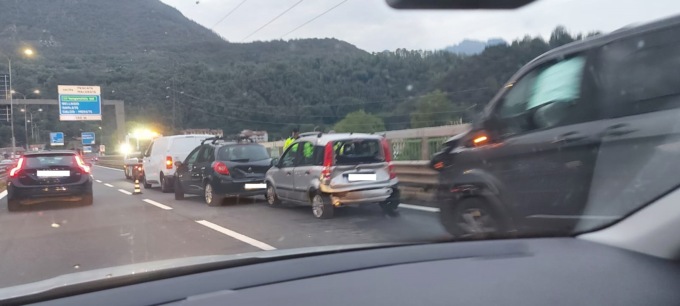 Incidente sul Terzo Ponte: un tamponamento manda ancora una volta il traffico in tilt