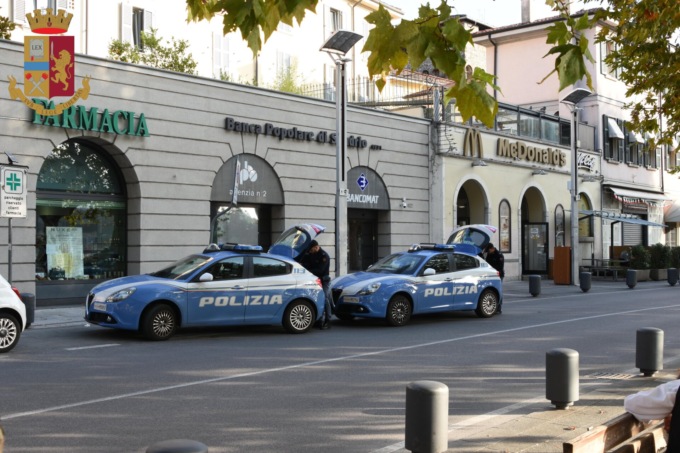 Lecco: operazione della Polizia in centro