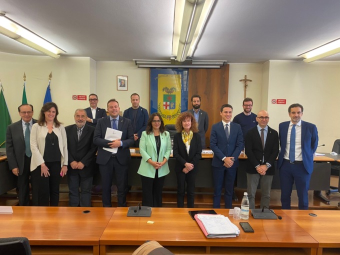 Parlamentari in Provincia: la presidente Hofmann presenta il suo piano