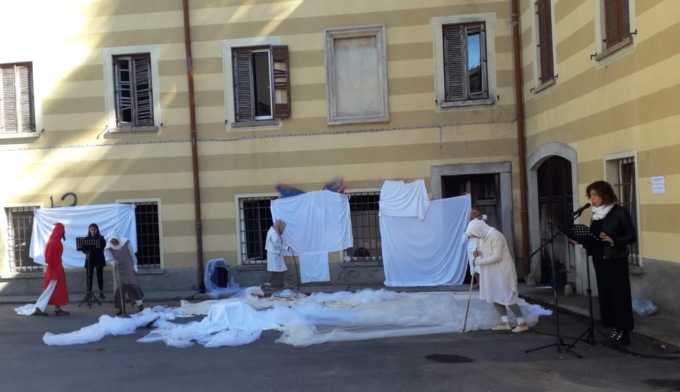figuranti camminata manzoniana