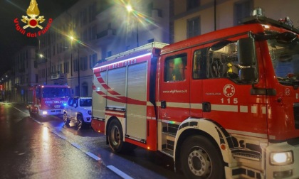 A fuoco un garage in centro Lecco