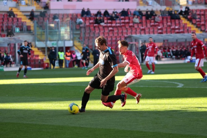 Calcio Lecco, Girelli firma il sorpasso: sfatato il tabù Trieste!