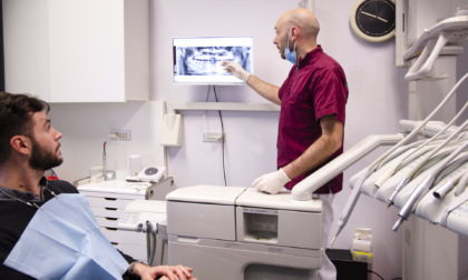 Impianti dentali senza dolore né gonfiore a Lecco grazie alla chirurgia computer assistita