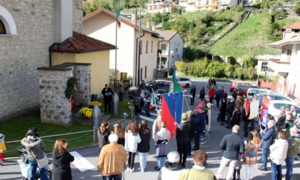 In Valle San Martino il tricolore si fonde con la bandiera della pace