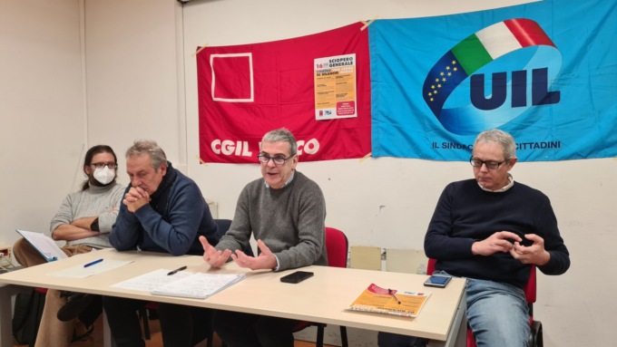 Sciopero generale: venerdì 16 Sindacati sotto il palazzo del Prefetto