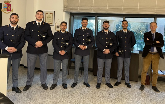 Regalo di Natale per la Questura di Lecco: in servizio 6 nuovi poliziotti