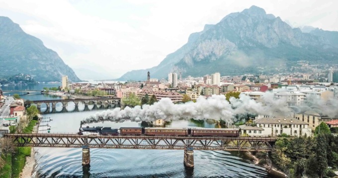 Torna il Lario express, il treno magico del lago ancora più suggestivo nelle feste