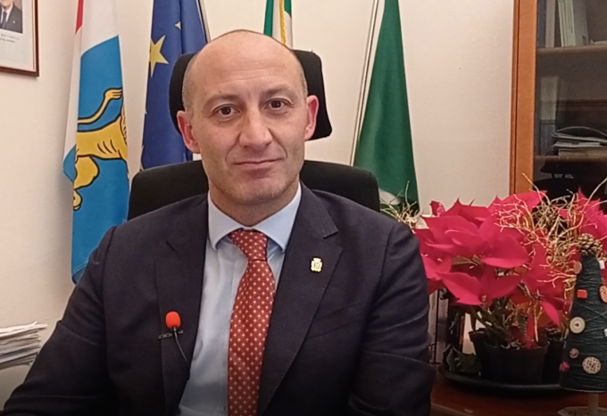 Gli auguri del sindaco di Lecco Gattinoni: “Un Natale sereno e un 2023 di Pace”