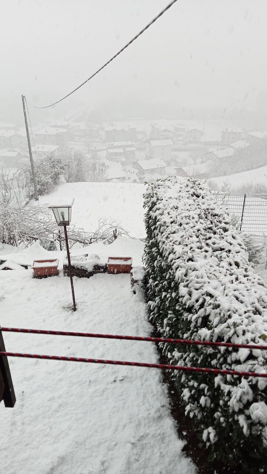 Bindo In arrivo neve a bassa quota sul Lecchese: le foto della Valle già imbiancata