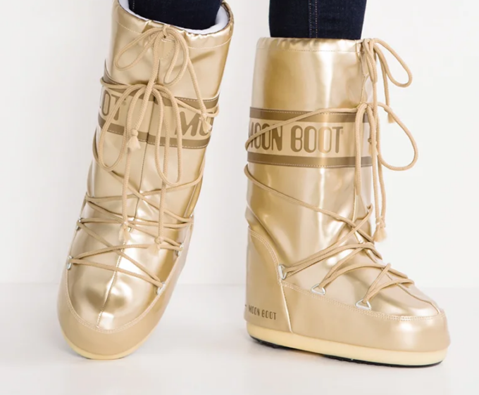 Dalle piste da sci ad autentici protagonisti delle mise delle star, i 6 modelli di Moon Boot da sfoggiare nel 2023