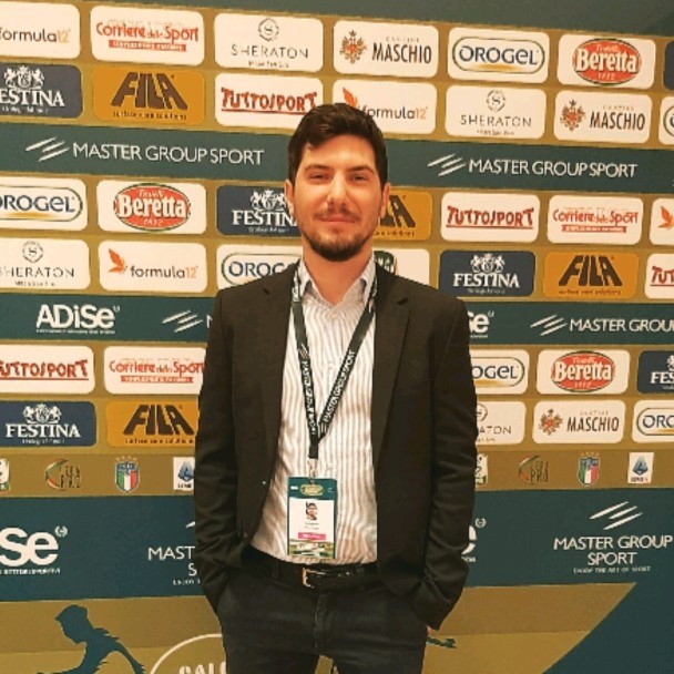 Minuto di silenzio sui campi in onore di Alessandro Dallatorre, morto nella Lecco Ballabio