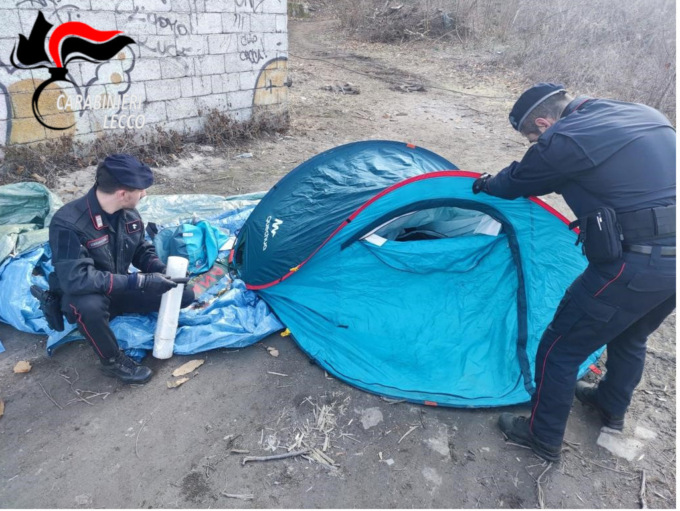 Operazione antidroga: scovati 7 bivacchi degli  spacciatori