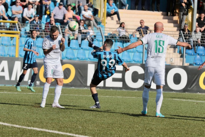 Aquile e ramarri si annullano: 0-0 al Rigamonti – Ceppi, Calcio Lecco a -5 dalla vetta