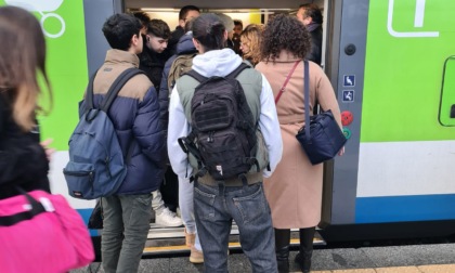 Treni: l'assessore Lucente incontra i pendolari