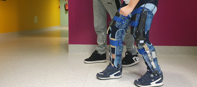 Agilik, il robot che aiuta i bambini con paralisi cerebrale a camminare sperimentato alla Nostra Famiglia