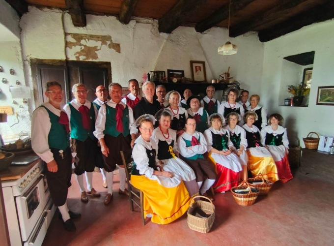 A Imberido si esibisce la Campagnola di Olgiate Molgora