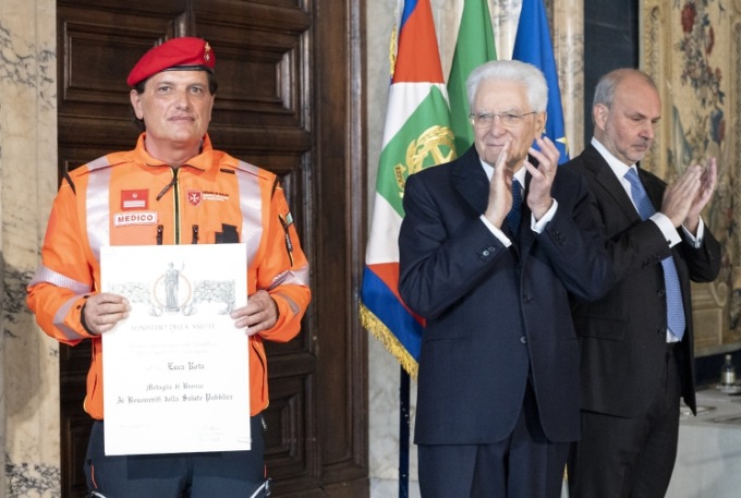 Il dottor Luca Rota, eroe del Covid, premiato dal presidente Mattarella