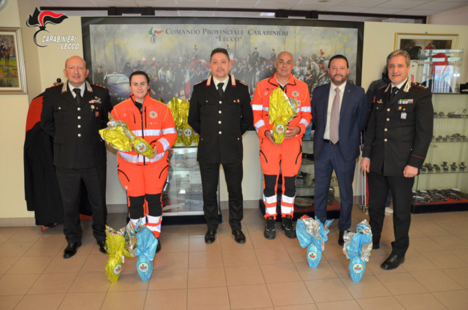 Uova solidali della Croce Verde al Comando provinciale dei Carabinieri