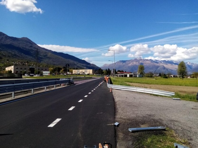 Sp 72: conclusa la posa di barriere stradali a Colico