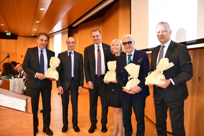Assemblea dell’Ordine dei Commercialisti: premiati 5 iscritti per i 35 anni di attività