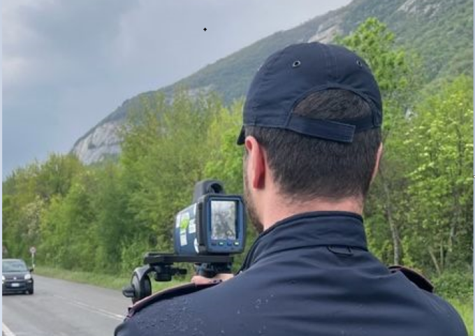 Eccesso di velocità: raffica di multe, 306 punti patente “andati in fumo”