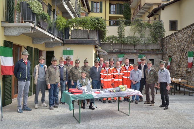 Calolzio: taragnata solidale degli Alpini per donare materiale al Soccorso