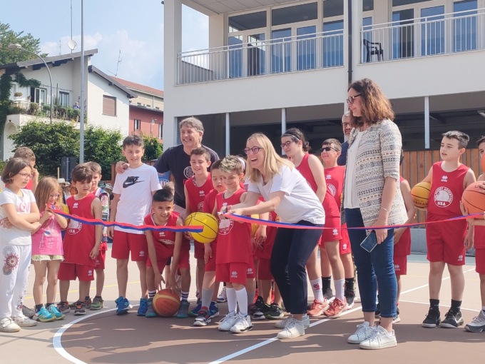 Oggiono: inaugurato il nuovo campo da Basket