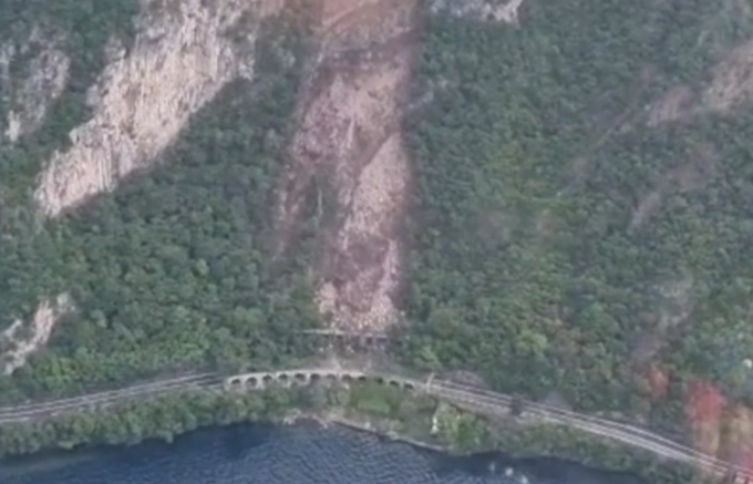 Il video del sopralluogo sulla frana di Fiumelatte. Nuovo vertice in Prefettura
