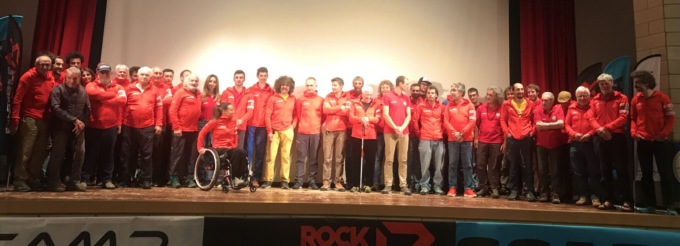 Grande successo per la tradizionale “Serata in maglione rosso”