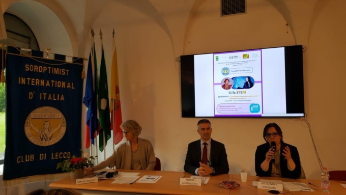 SIfaSTEM, il seminario che orienta le ragazze alle materie scientifiche