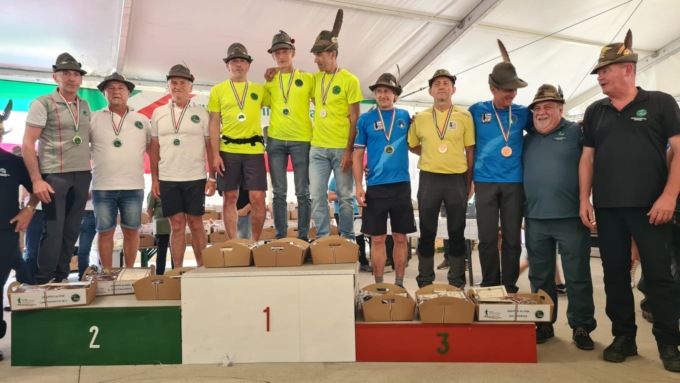 Marcia di regolarità in montagna: Gli alpini di Lecco vincono i Campionati Ana